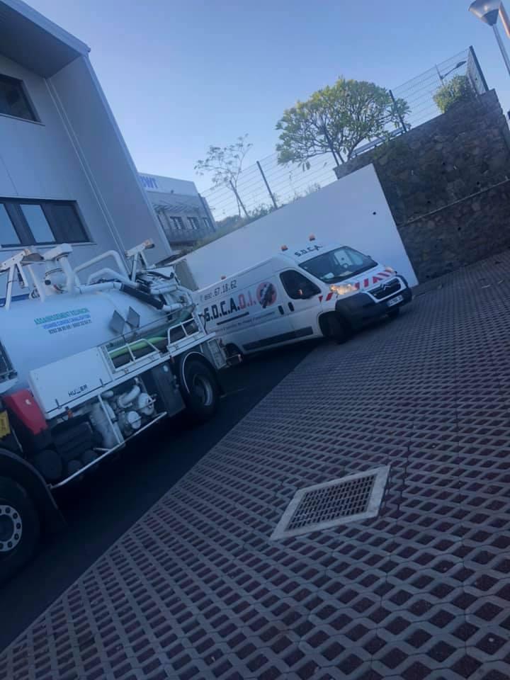 Travaux de débouchage à Saint-Leu