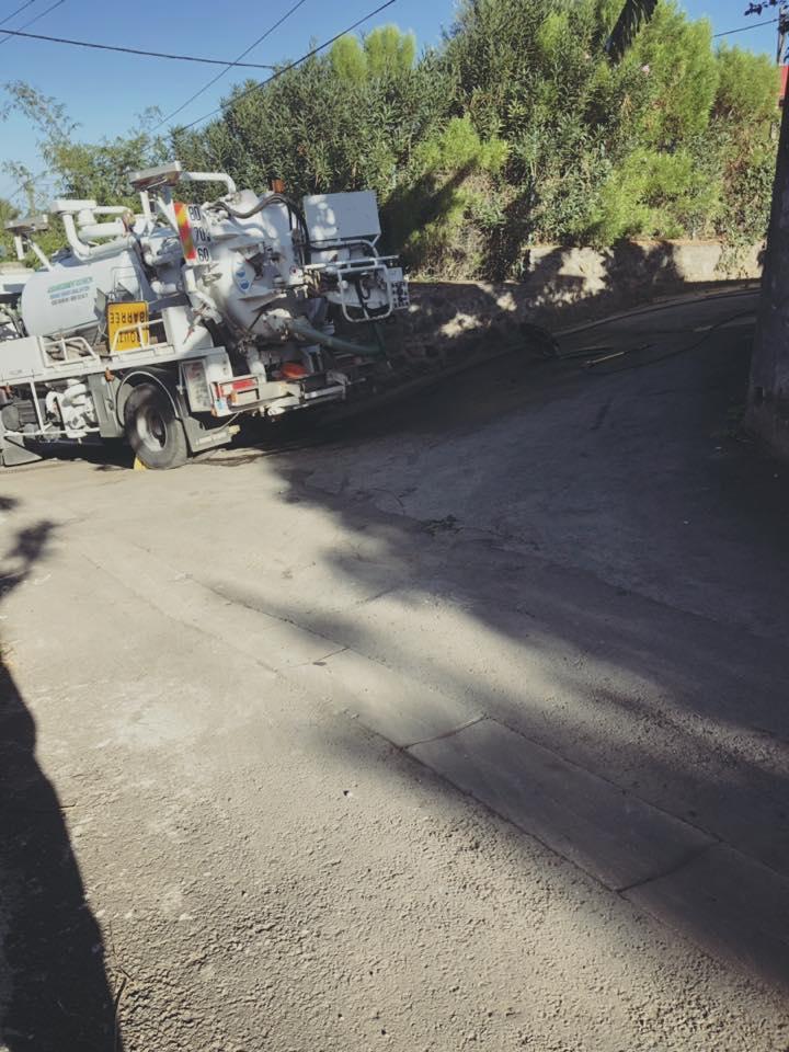 Travaux de débouchage à Saint-Leu