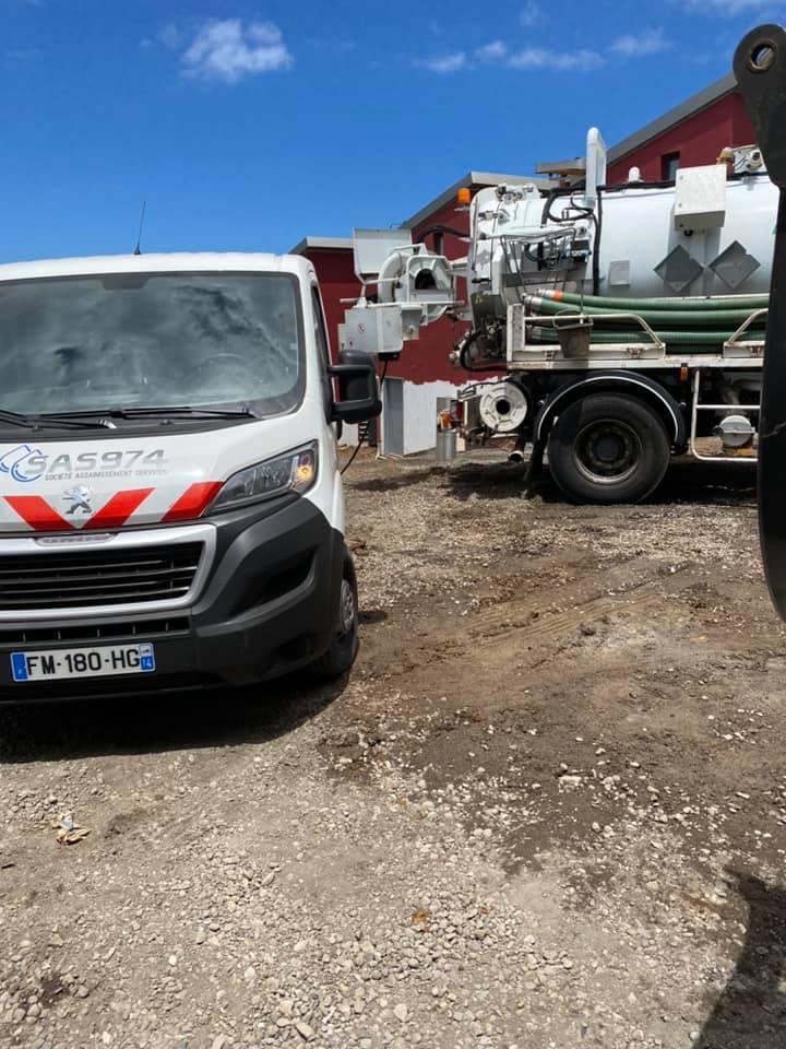 Travaux de débouchage à Saint-Leu